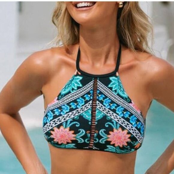 NWT Cupshe High Neck Halter with Ladder Cut-Out Swimsuit Top Size Medium - Picture 1 of 4